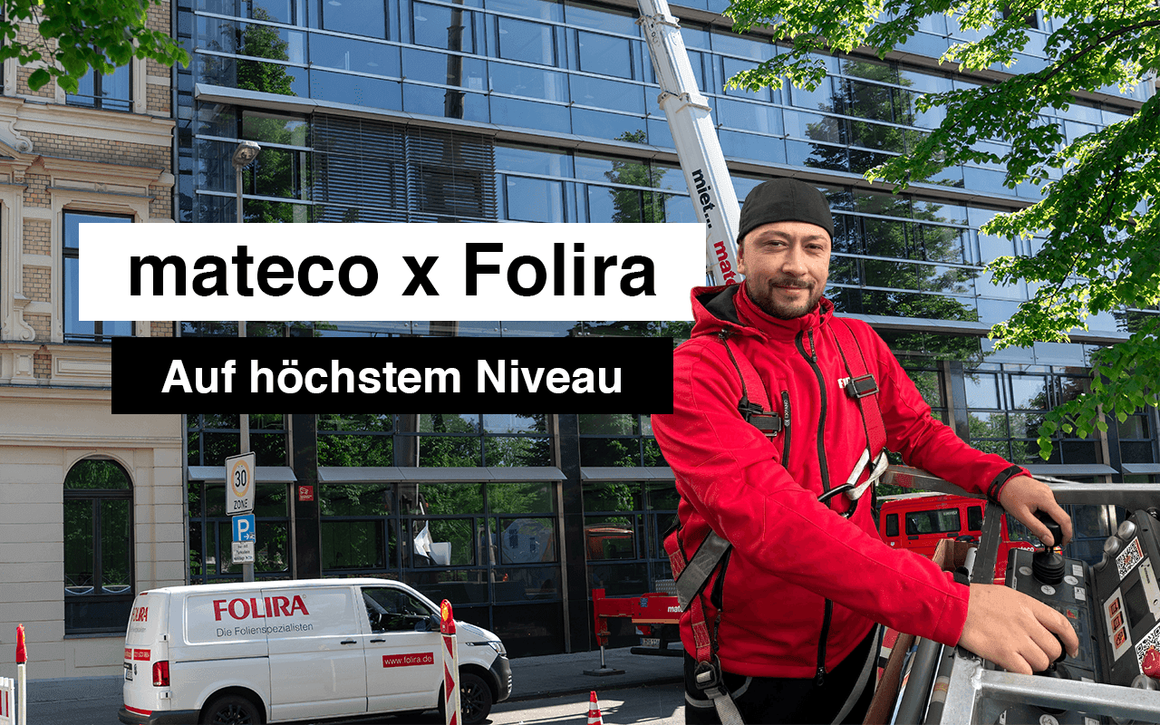 Hebebühne von mateco im Einsatz bei Folierungsarbeiten von Folira
