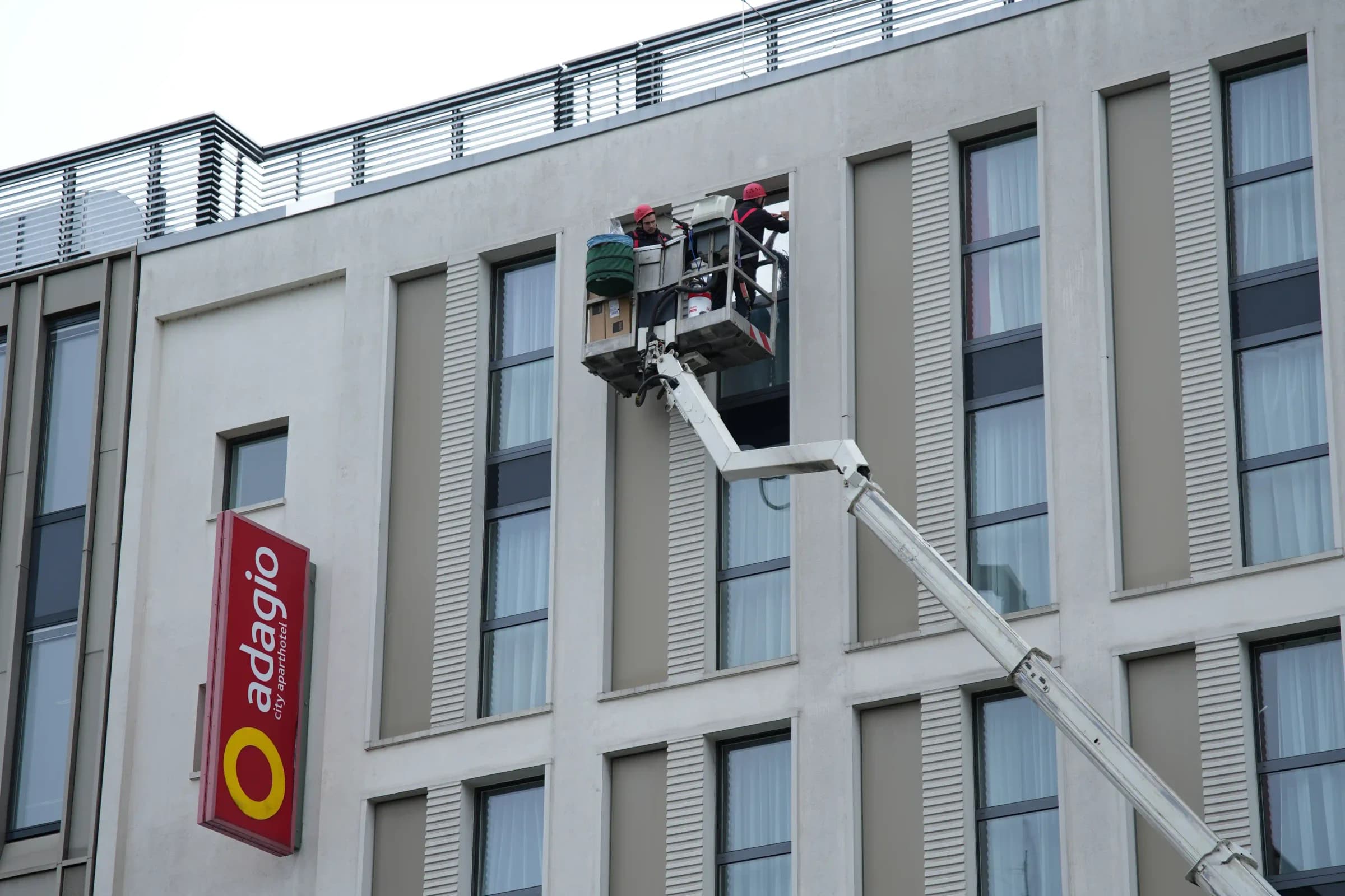 SONNENSCHUTZFOLIE Adagio Apart Hotel Köln – Foto 1